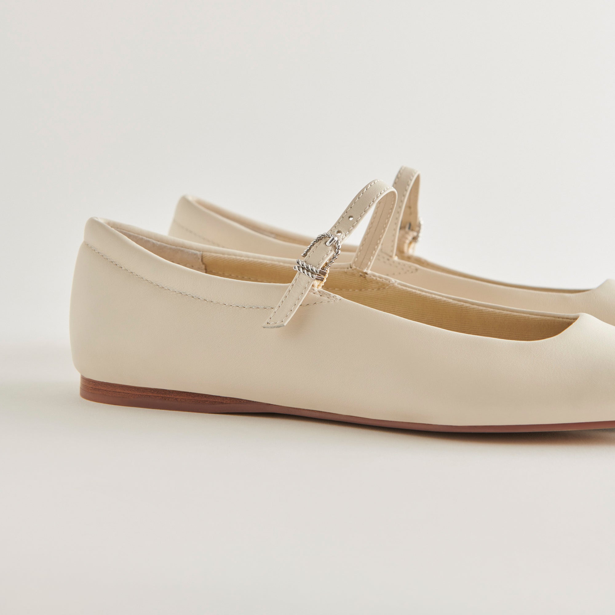 REYES WIDE BALLET FLATS IVORY LEATHER - Image 2