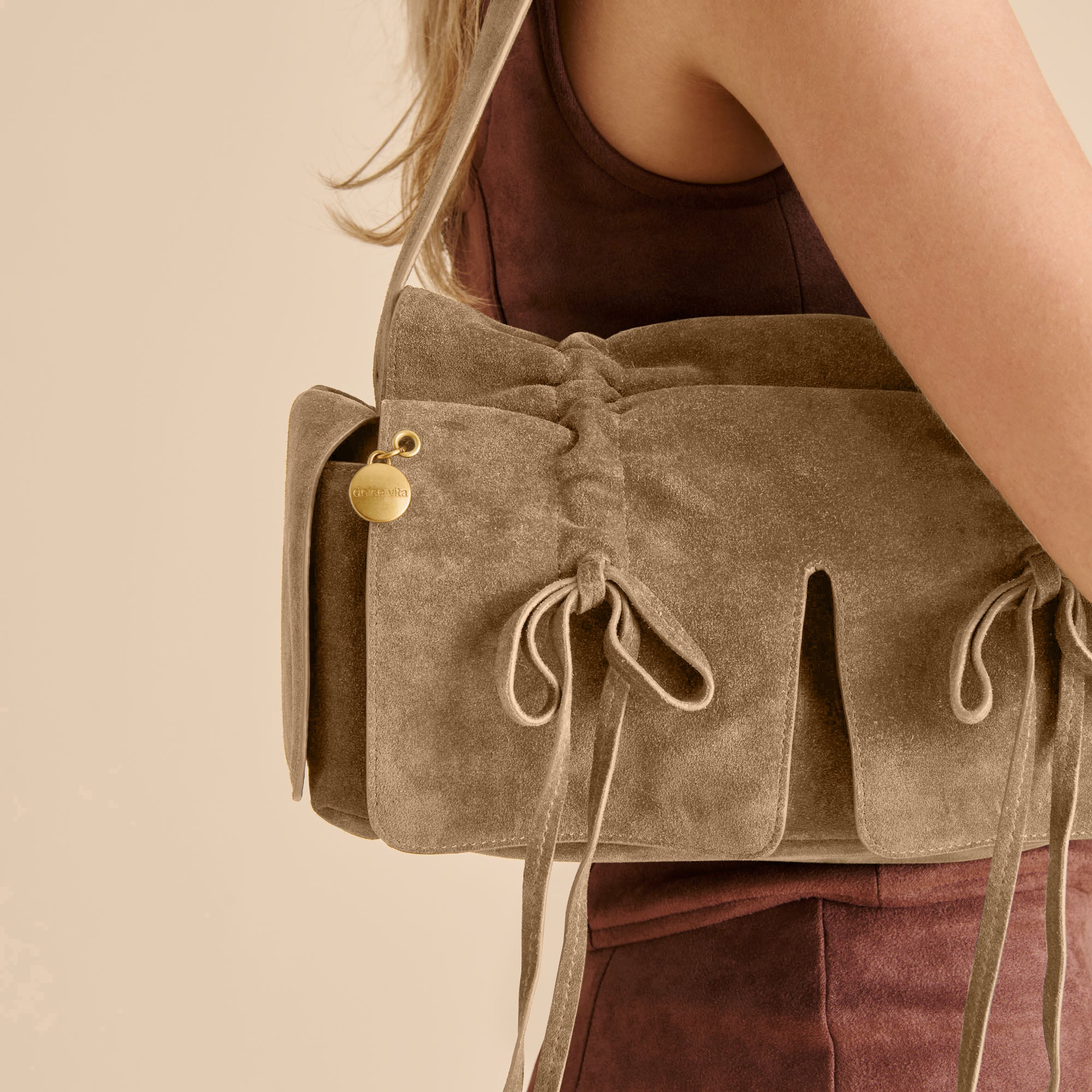 HUDSON SHOULDER BAG OLIVE SUEDE - Image 6